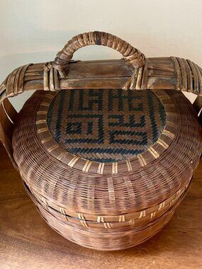Share Antique Chinese Wedding Basket, Single Chamber Lidded Bethrothal Basket As